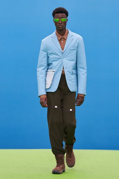 Look 40